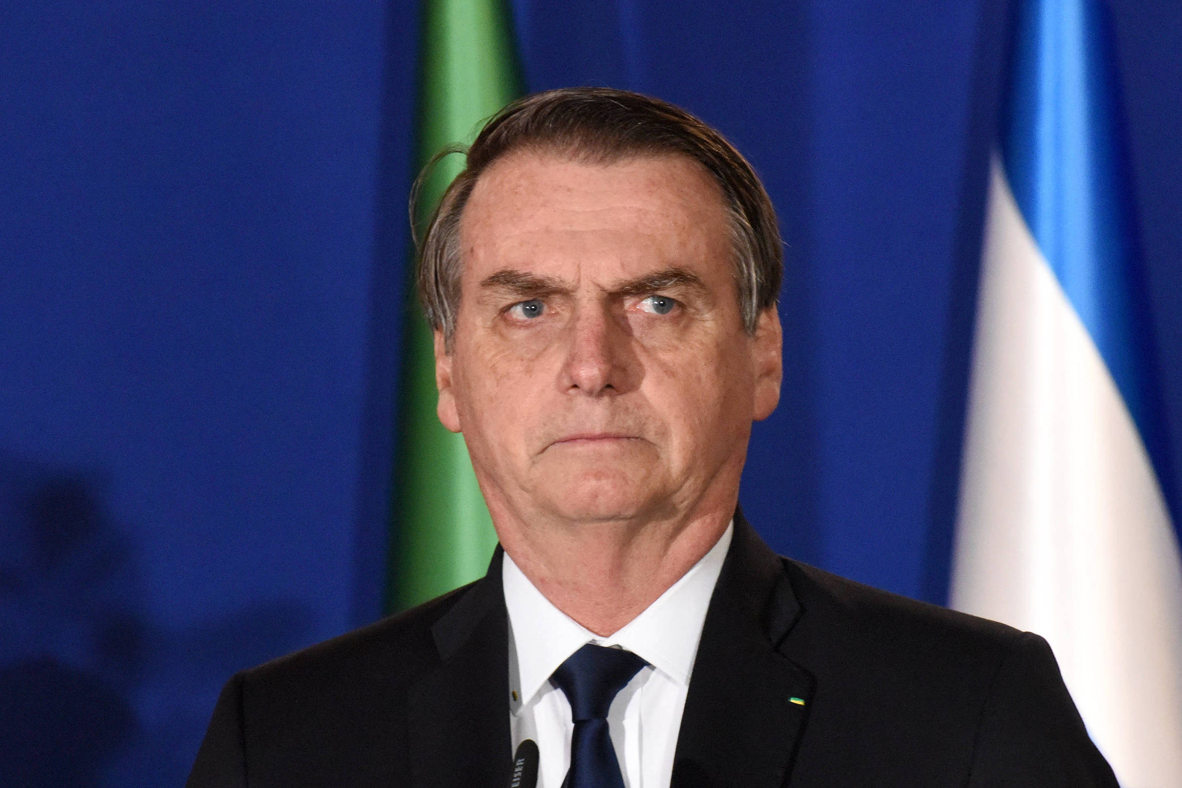 Reforma de Bolsonaro devolve a policiais aposentadoria mais alta negada a servidor